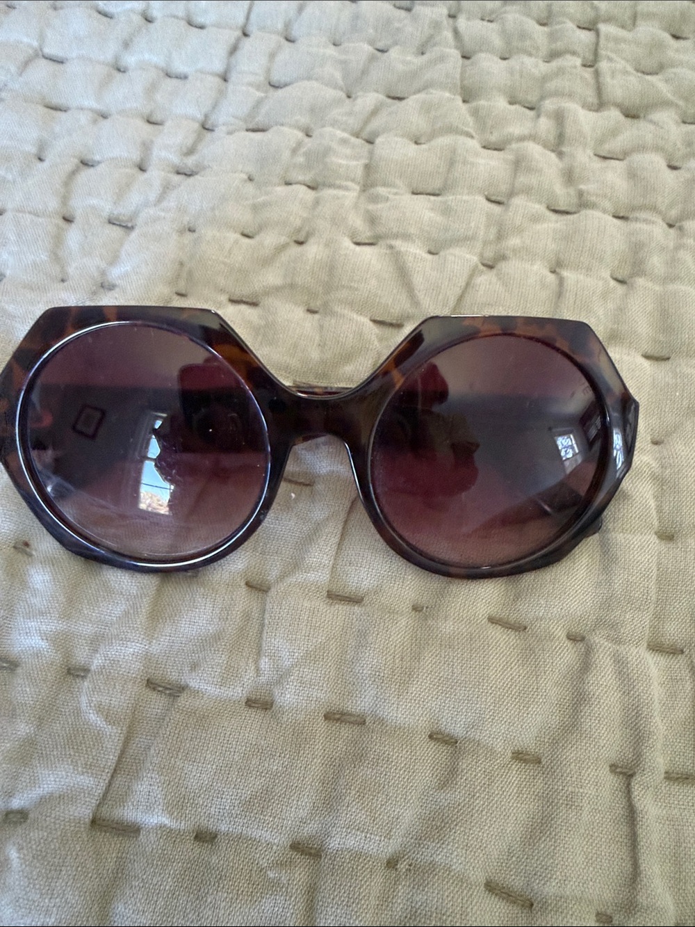 Velvet Tortoiseshell Round Oversized Sunglasses with Brown Lenses